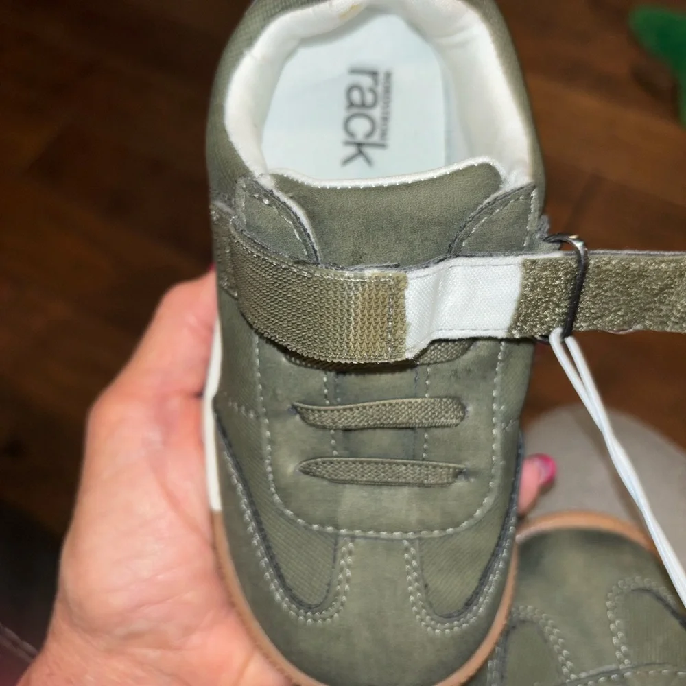 Olive Kids Sneakers with Velcro Straps - Picture 4 of 6